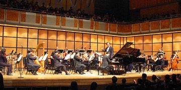 李德伦基金2003“中西汇粹新年音乐会”