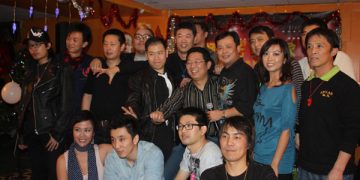 极光乐队震撼推出“圣诞摇滚音乐会”