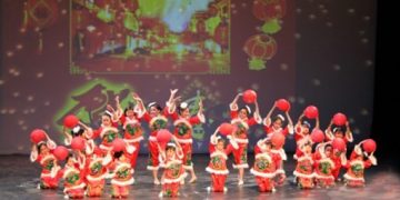 蔓玲舞蹈学校成功举办马年新春演出