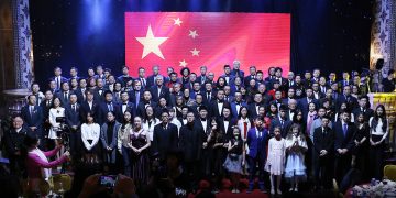 加拿大黑龙江总商会首届“精英奖学金”