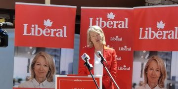 莉雅泰勒希望深入社区服务选民