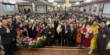 加拿大安省台山同乡会35周年庆典举办大型晚会