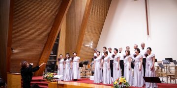 《秋蝉》列治文山金歌合唱团