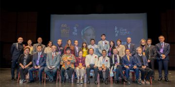 多伦多中华电影节颁发「玉枫奖」荣誉大奖予洪金宝