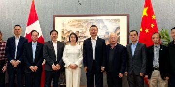 多伦多华人团体联合总会新一届常委拜会中国驻多伦多总领馆