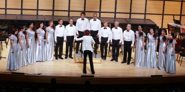 金歌合唱团参加第二届环球华语歌唱大赛